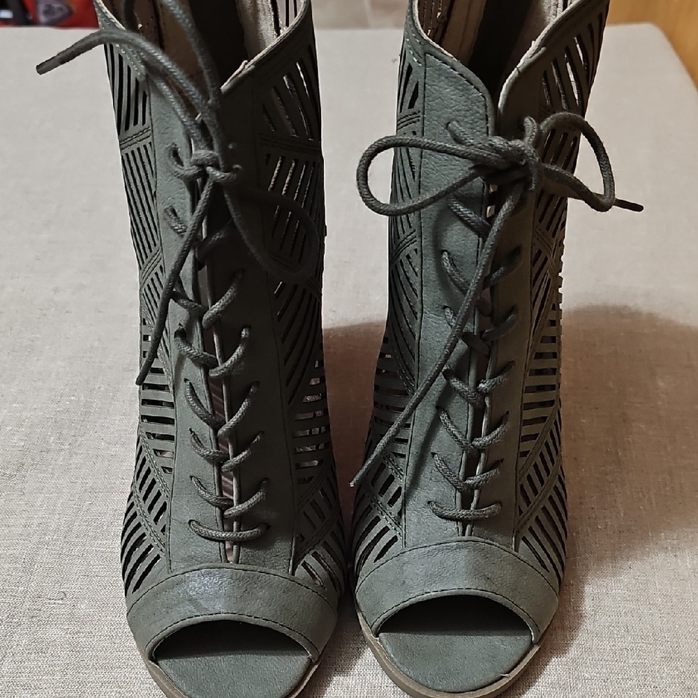Mix No. 6 Green Lace Up Boots with High Heel and Geometric Cut-Out Design